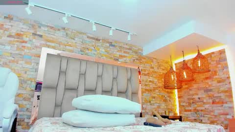 Snapshot of karla_dunn chatting on 02-02-25, 07:46 Karla online show from 02-02-25, 07:46