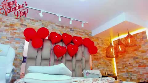 Snapshot of karla_dunn chatting on 02-15-25, 03:09 Karla online show from 02-15-25, 03:09