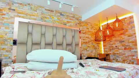 Snapshot of karla_dunn chatting on 02-27-25, 08:53 Karla online show from 02-27-25, 08:53