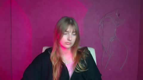 Karla online show from 09-16-25, 05:08