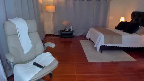 Snapshot of karla_hill_28 chatting on 02-12-26, 05:02 Karlita online show from 02-12-26, 05:02