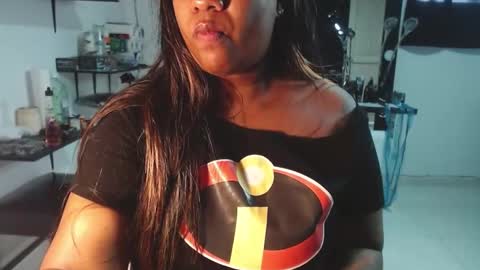 karlaluann online show from 10-11-25, 12:15