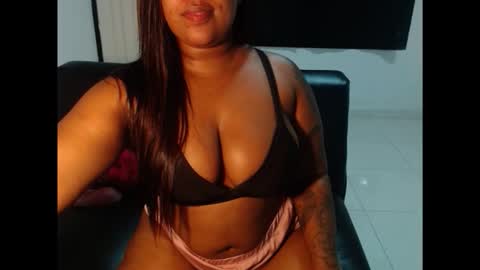 Snapshot of karlaluann chatting on 03-05-26, 12:12 karlaluann online show from 03-05-26, 12:12