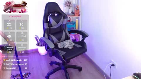 Snapshot of karlavittar chatting on 02-07-25, 12:20 karlavittar online show from 02-07-25, 12:20