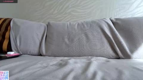 Snapshot of karlenegries chatting on 03-01-26, 09:33 Olivia online show from 03-01-26, 09:33