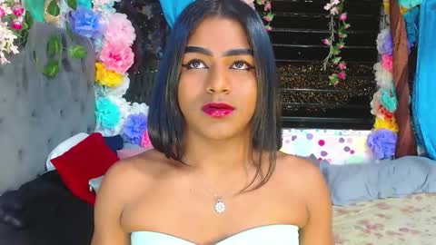 KARLY.  online show from 10-20-25, 04:57