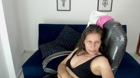 KARLYE online show from 12-11-24, 06:04