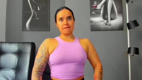   online show from 12-02-25, 04:24