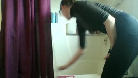 Karma Queen online show from 02-11-26, 08:58