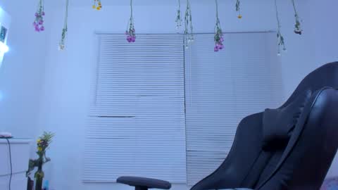 Karo online show from 02-16-25, 01:47