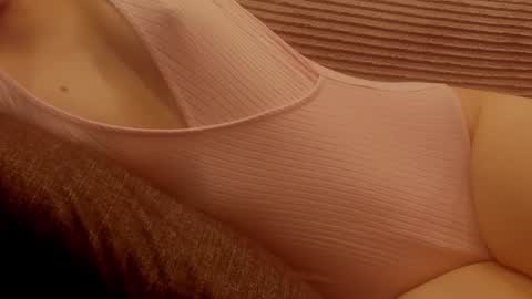 Snapshot of karoian chatting on 12-23-24, 07:17 karoian online show from 12-23-24, 07:17