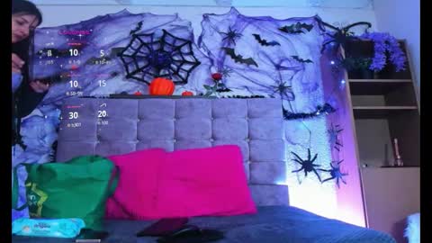 Snapshot of karol_rose12 chatting on 10-13-25, 02:44 Karol online show from 10-13-25, 02:44