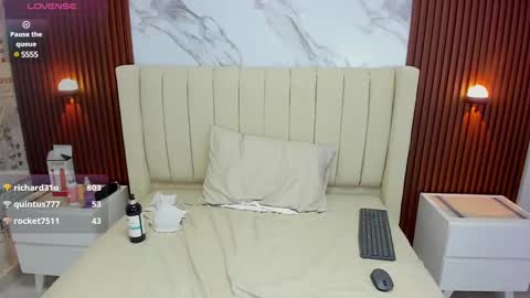 Karol and Luna online show from 02-07-25, 04:37