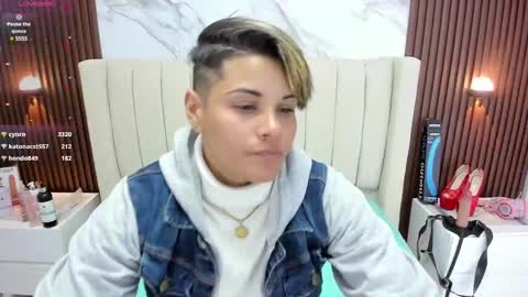 Karol and Luna online show from 02-17-25, 08:19