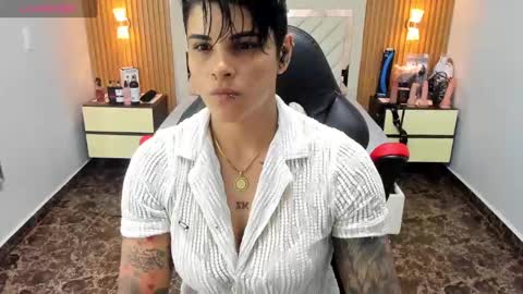 Karol and Luna online show from 09-18-25, 02:35