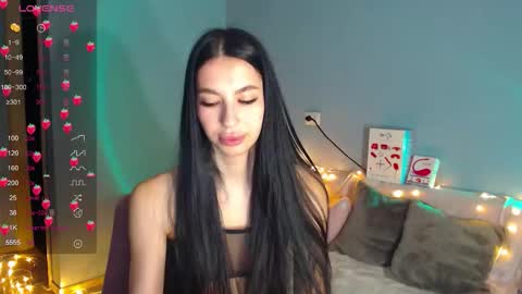 Kira online show from 11-01-25, 01:51