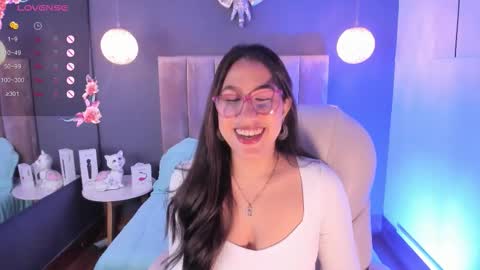 Snapshot of karoline21_ chatting on 10-07-25, 12:13 Karoline  online show from 10-07-25, 12:13