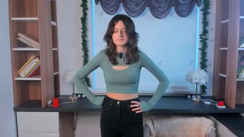 Snapshot of karolineshankin chatting on 03-03-26, 11:16 Mia online show from 03-03-26, 11:16