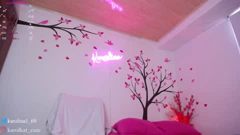 Karolina 3 online show from 01-18-25, 05:15