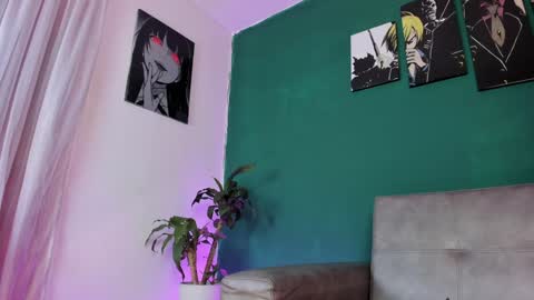 KarolSweet online show from 01-14-25, 03:04