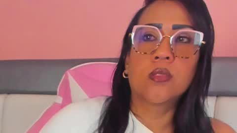 karolwest_ online show from 12-15-25, 12:31