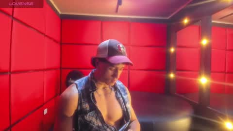 Snapshot of karybig3 chatting on 03-09-25, 04:27 ---Kary--- online show from 03-09-25, 04:27