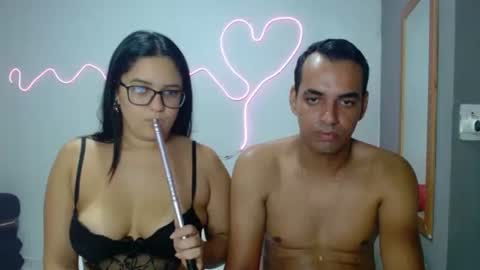 Snapshot of kasaltaradinho chatting on 01-09-25, 11:56 Tamires e Maicon online show from 01-09-25, 11:56