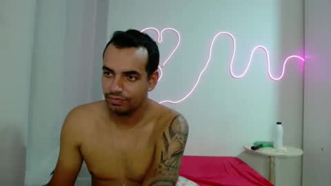Snapshot of kasaltaradinho chatting on 01-25-25, 09:46 Tamires e Maicon online show from 01-25-25, 09:46