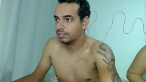Snapshot of kasaltaradinho chatting on 02-05-25, 12:53 Tamires e Maicon online show from 02-05-25, 12:53