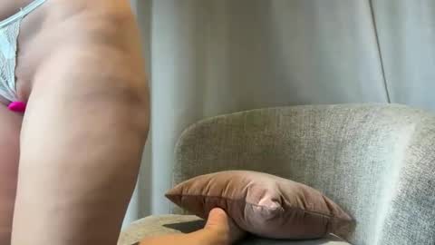 Kat online show from 11-16-25, 11:05