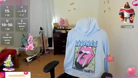 Snapshot of kat_ly_chan chatting on 12-01-24, 07:36 Kat       online show from 12-01-24, 07:36