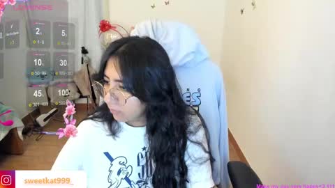 Snapshot of kat_ly_chan chatting on 01-23-25, 10:44 Kat       online show from 01-23-25, 10:44