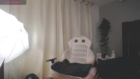 kate online show from 10-17-25, 12:19