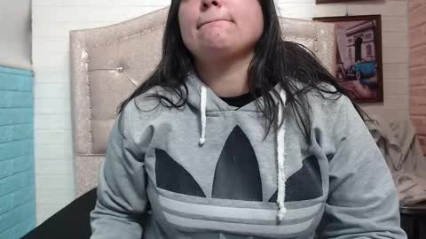 Snapshot of kataleyastiward chatting on 09-15-25, 12:49 KATA online show from 09-15-25, 12:49