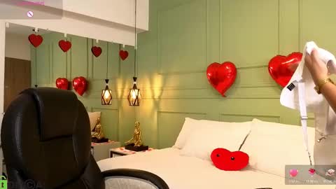 Kat online show from 02-12-26, 11:38