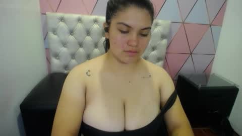 Snapshot of katalina_santana25 chatting on 11-20-25, 07:13 katalina santana25 online show from 11-20-25, 07:13