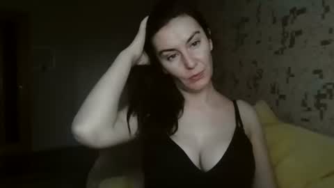 Snapshot of katalinaqe chatting on 09-16-25, 04:57 KatalinaQE online show from 09-16-25, 04:57