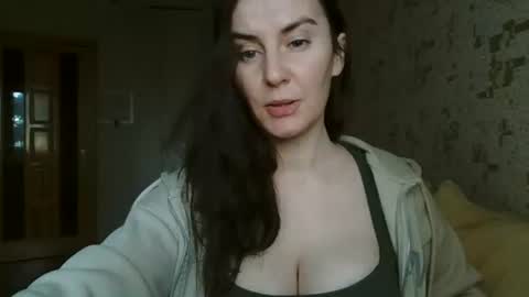 Snapshot of katalinaqe chatting on 10-03-25, 08:22 KatalinaQE online show from 10-03-25, 08:22