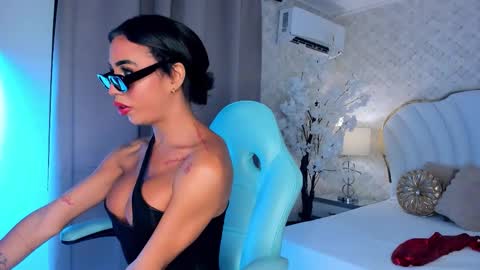 Snapshot of katamillants777 chatting on 09-19-25, 05:53 Kata Millants online show from 09-19-25, 05:53