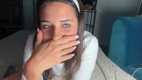 katarasimon online show from 11-22-25, 05:28