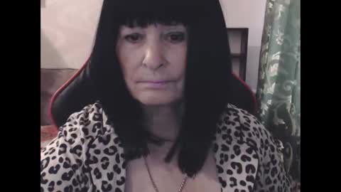 Snapshot of katarinaohdream chatting on 10-20-25, 01:11 KatarinaOhDream online show from 10-20-25, 01:11