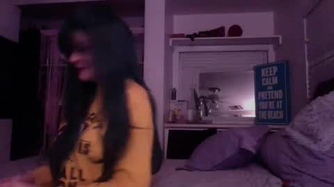 Snapshot of katbrake chatting on 10-20-25, 04:24 sexykat online show from 10-20-25, 04:24