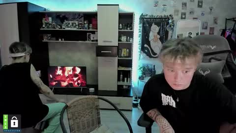 Snapshot of katcocco chatting on 09-25-25, 02:32 hotkokecct online show from 09-25-25, 02:32