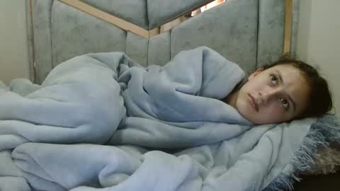 Snapshot of kate_davies chatting on 11-21-25, 11:58 kate online show from 11-21-25, 11:58