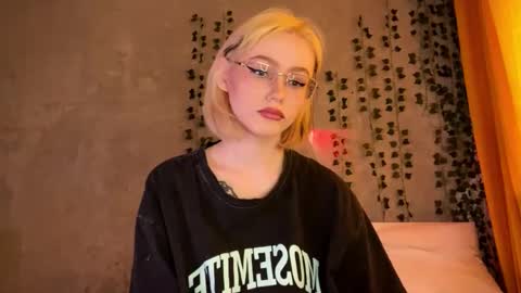 kate_mikki online show from 02-04-26, 05:02