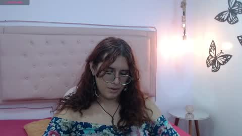 Snapshot of kate_pickman chatting on 01-12-25, 01:11 kate online show from 01-12-25, 01:11