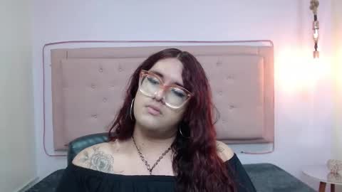 Snapshot of kate_pickman chatting on 09-17-25, 03:30 kate online show from 09-17-25, 03:30