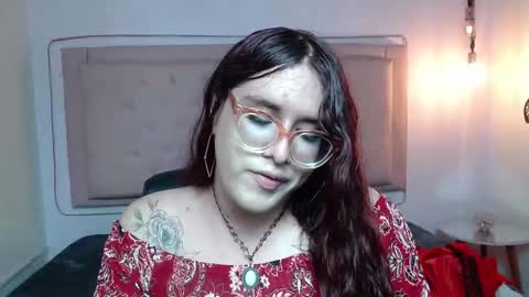Snapshot of kate_pickman chatting on 09-18-25, 03:30 kate online show from 09-18-25, 03:30