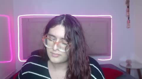 Snapshot of kate_pickman chatting on 10-11-25, 03:28 kate online show from 10-11-25, 03:28