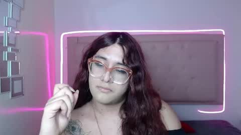 Snapshot of kate_pickman chatting on 10-15-25, 03:50 kate online show from 10-15-25, 03:50